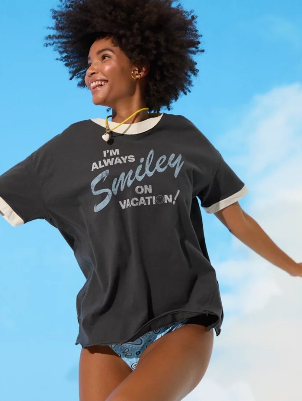 Aerie | Smiley® Oversized Crew Boyfriend T-Shirt - Smoked Gray
